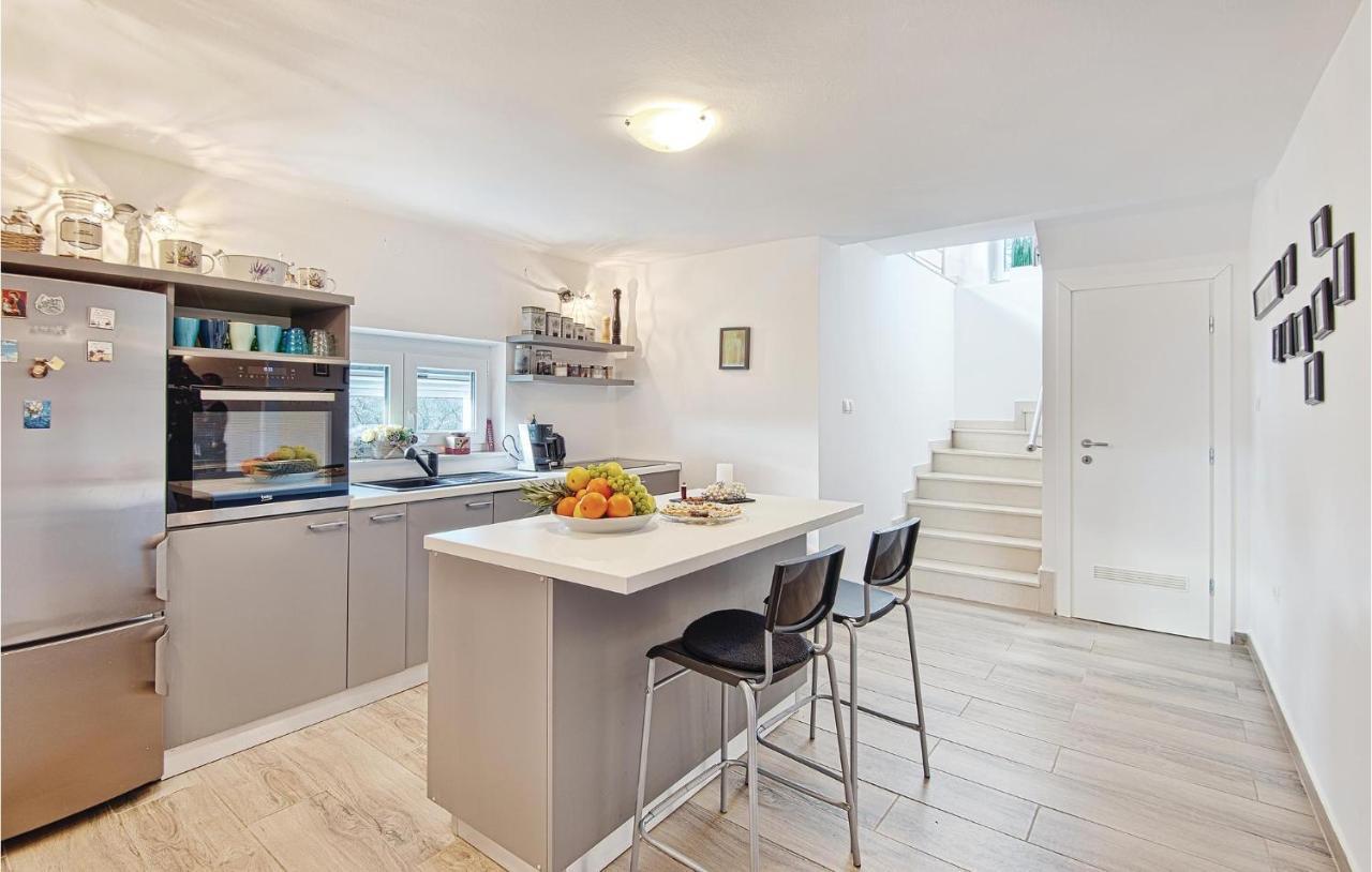 Ðurđevac 8 Bedroom Lovely Home In Durdevac מראה חיצוני תמונה