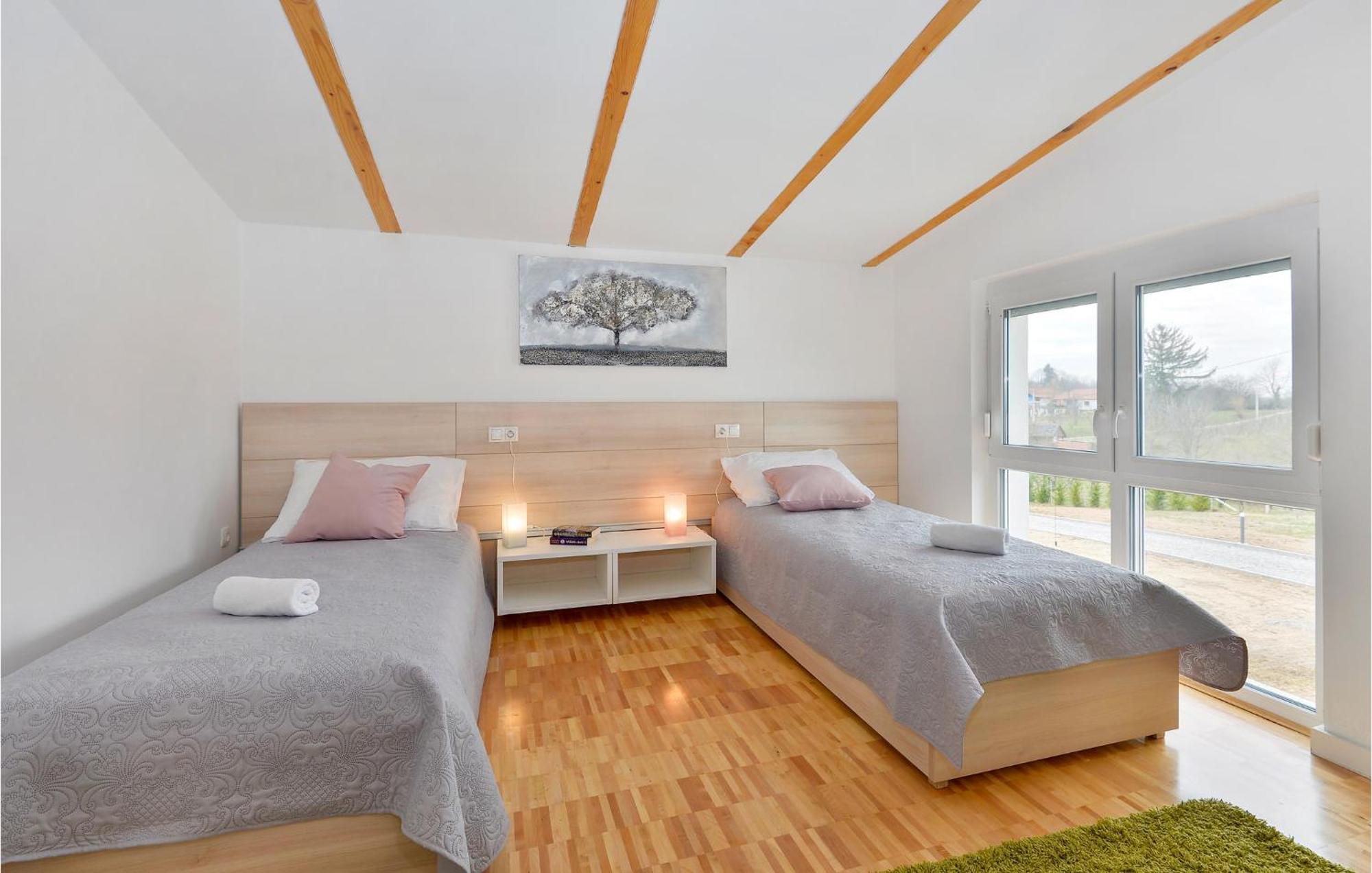 Ðurđevac 8 Bedroom Lovely Home In Durdevac מראה חיצוני תמונה