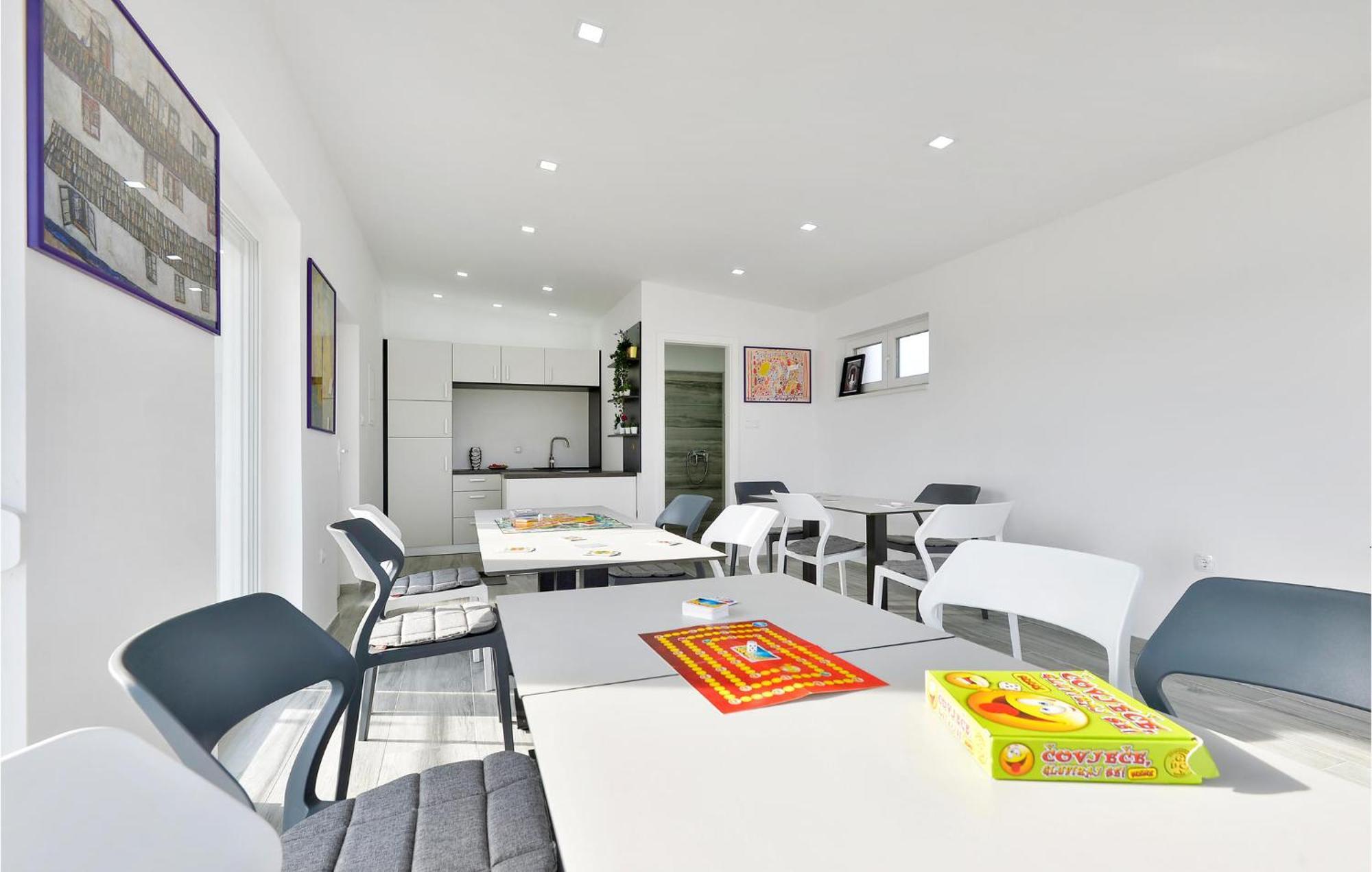 Ðurđevac 8 Bedroom Lovely Home In Durdevac מראה חיצוני תמונה